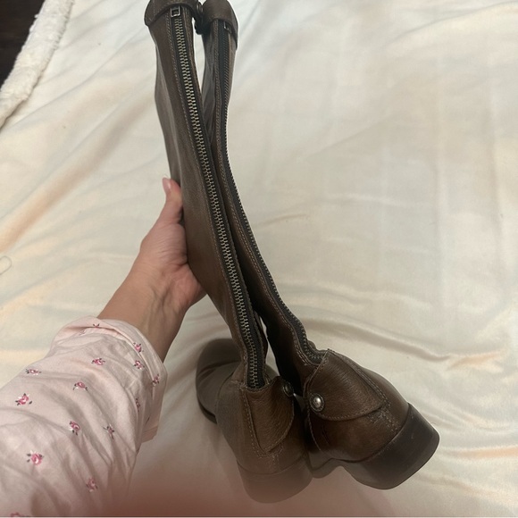 FRYE Melissa Button Back Zip Tall Riding Boots Size 6.5 - Picture 7 of 8